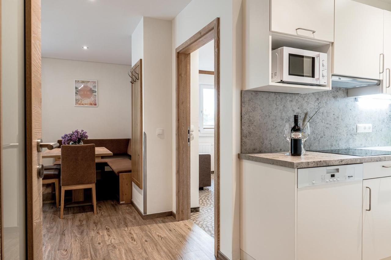 Die Barbara Appartements & Zimmer Schladming Exterior photo