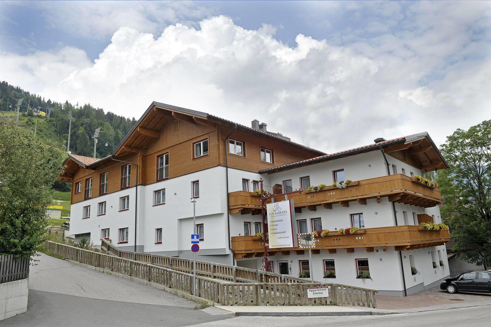 Die Barbara Appartements & Zimmer Schladming Exterior photo
